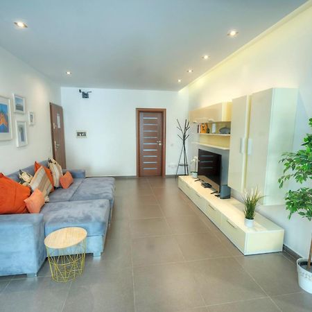 Bright & Large 2Bedrooms In Sliema Center Mpor1-1 Exterior foto
